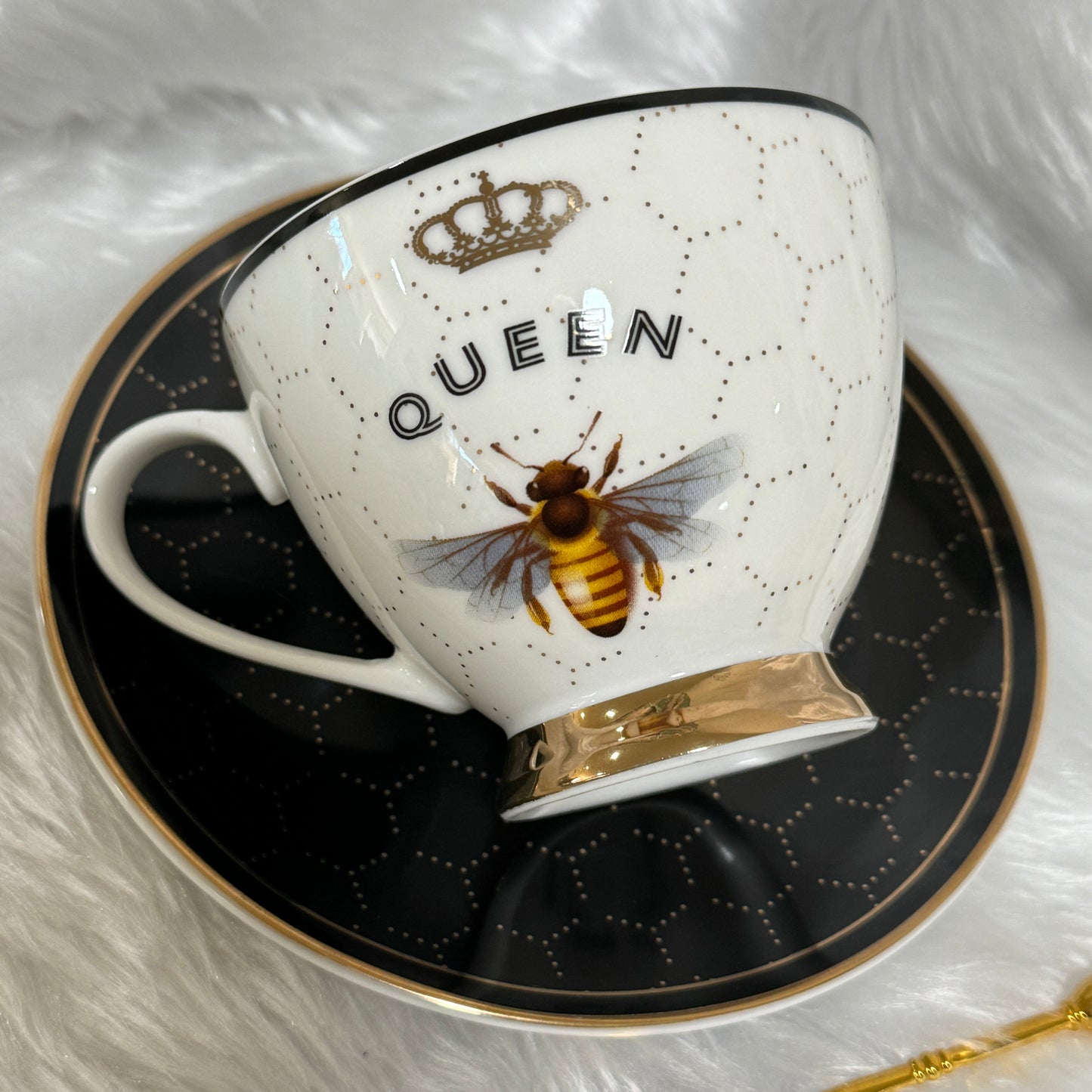 Black and gold bee tea cup and saucer set. 22 Major Arcana Tarot Symbols. Tea Leaf Reading Set