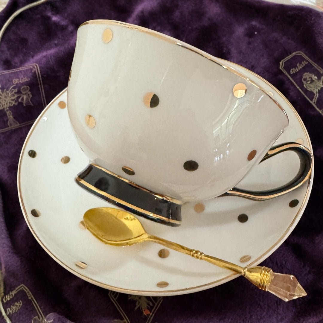 Reading Reversals in Tea Leaf Reading | Tea Leaf Reader