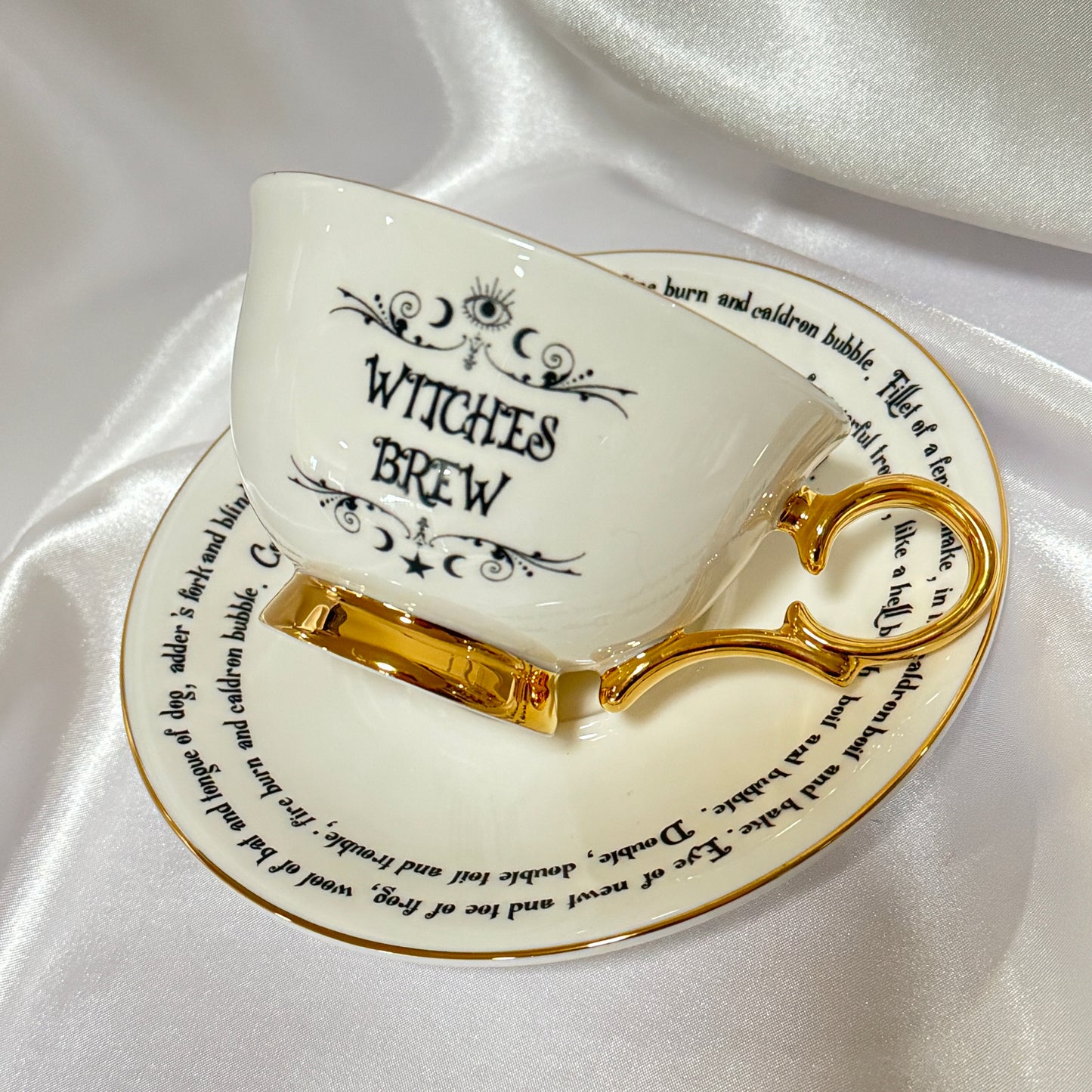 Witches Brew tea leaf reading teacup set. FREE online course