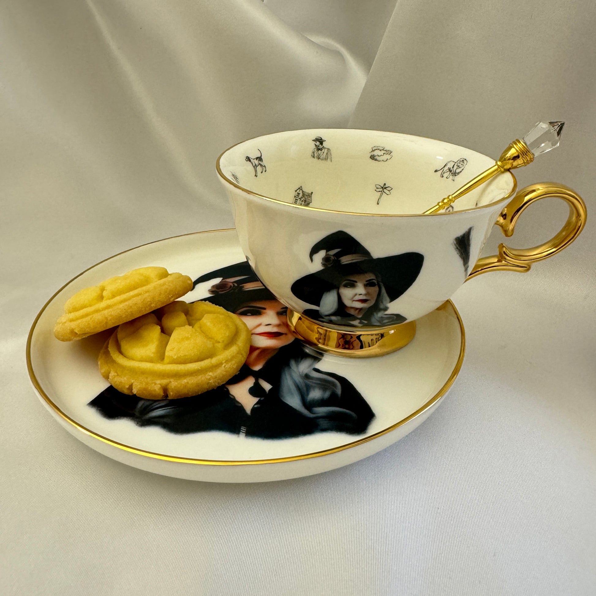 Vintage bat girl cup, bat lady teacup, bat porcelain, bat china, bat teapot, bat plates, bat mug, halloween teacup, halloween china, halloween plates, spooky teacup, goth teacup, bat tea set, Cups, Custom cups, Customized cup, Witchy, Custom cup gift, Witchy Gifts, Divination, Witchy decor, Teacup, Divination tools, Tea cup, Teacups, Tea set