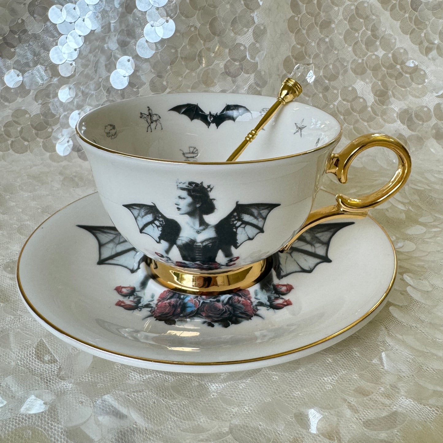 Bat Lady 1 Teacup and saucer set. Learn tea leaf reading the easy way. FREE online course. Halloween Teacup.