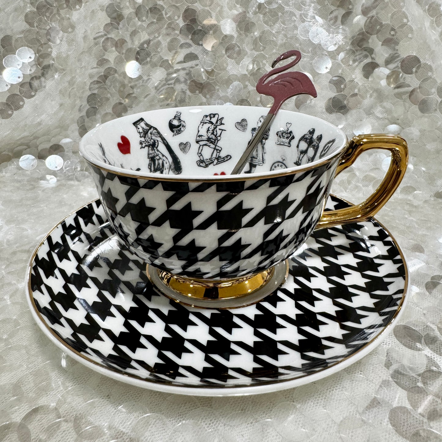 Alice in Wonderland, Alice teacup, Tea reading cup, Tea leaf reading kit, Divination tools, Gift for Mom Mum, Christmas present, Birthday hens bridal, Learn Fortune Teller, Tarot Lenormand cup, Oracle spiritual, Psychic readings, Witchy Wiccan, 