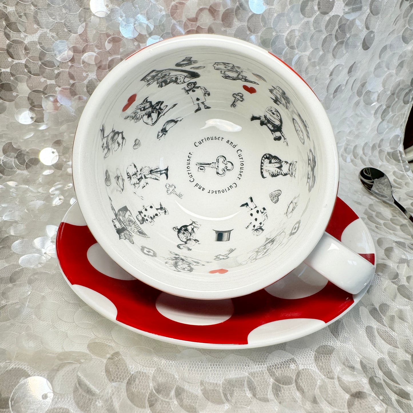 Alice in Wonderland Teacup and saucer set. FREE Matching Card Deck. FREE course Tea leaf reading.