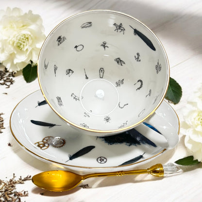 Tea leaf reading, tea reading cup, Crow gothic cup, Divination cup, Witchcraft teacup, raven Tea cup, Tasseomancy tea cup, Lenormand cup, Tea reading kit, Fortune telling cup, Fortune teller cup, Wicca Wiccan, Witchy gift
