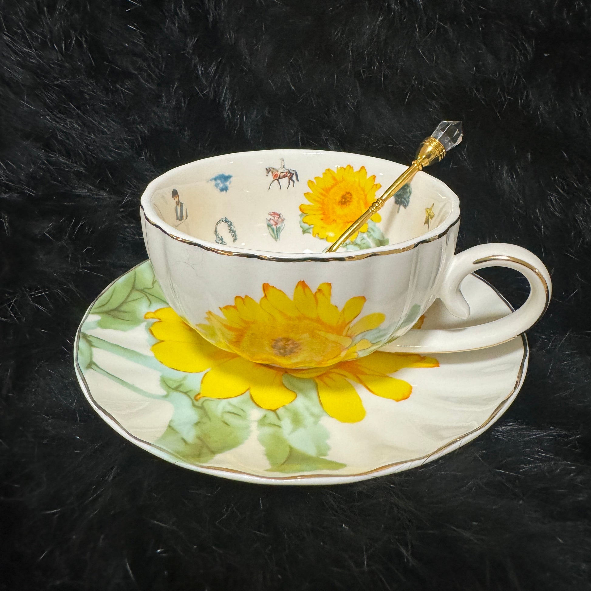 Sunflower Tea cup and saucer set. FREE course to learn to read this teacup the easy way.