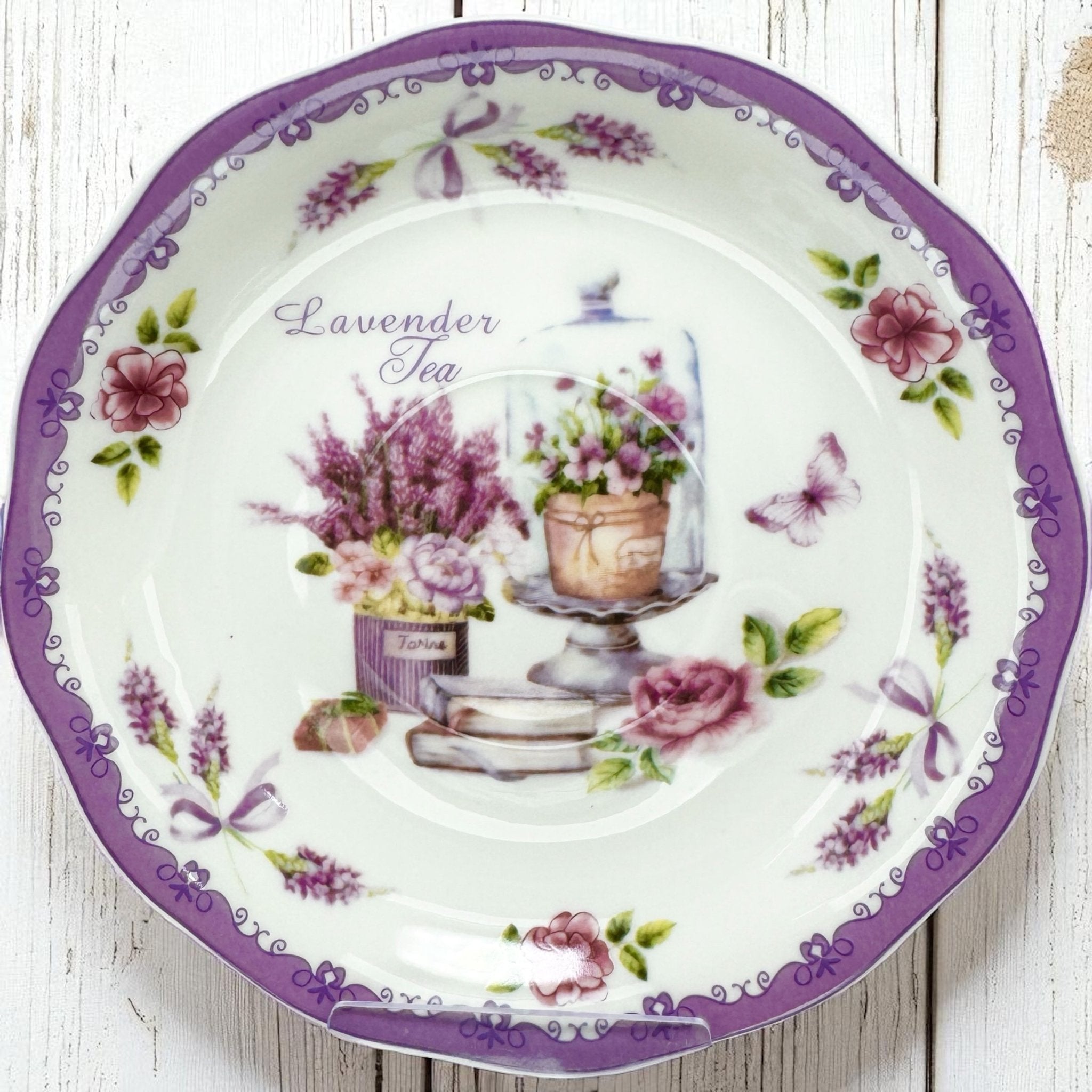 The full lavender  saucer image