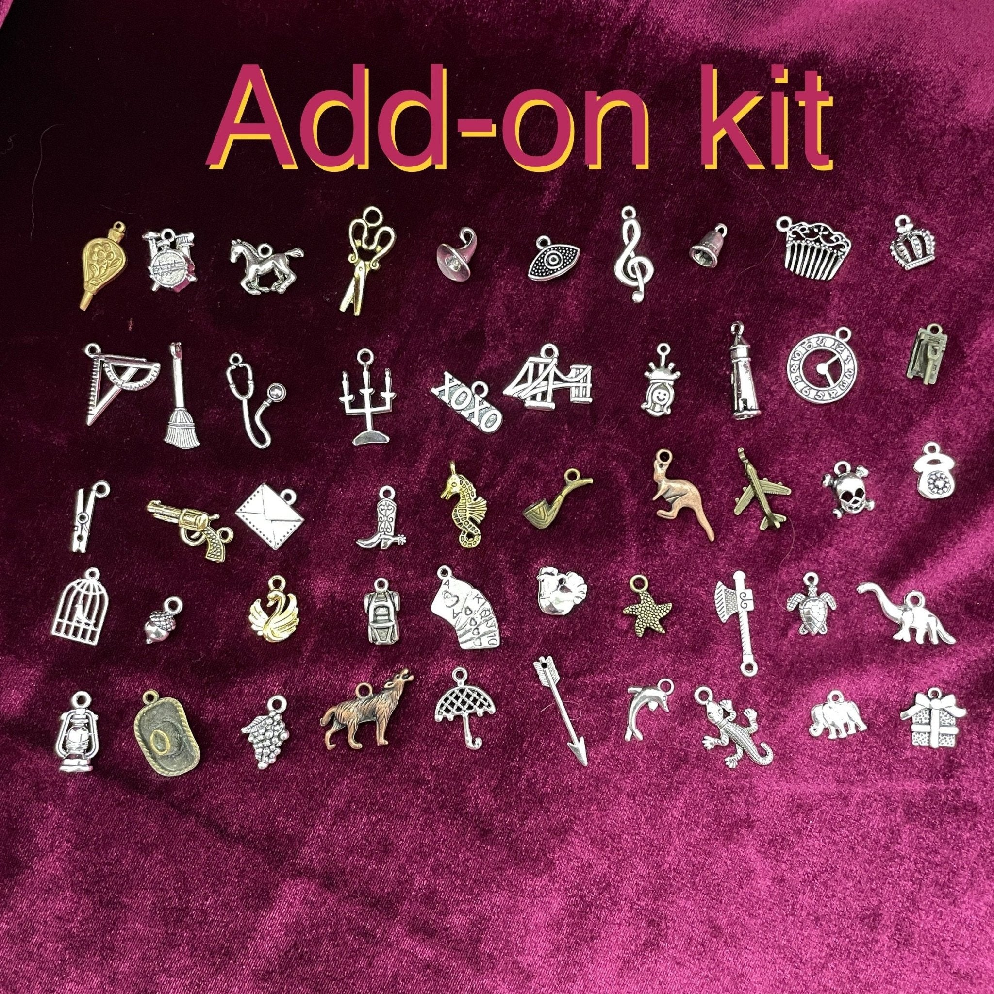 Reversible charm casting mat. Soft washable cloth. Charm casting kit. Pendulum divination. Tea reading mat. Tarot. Lenormand. Fortune teller