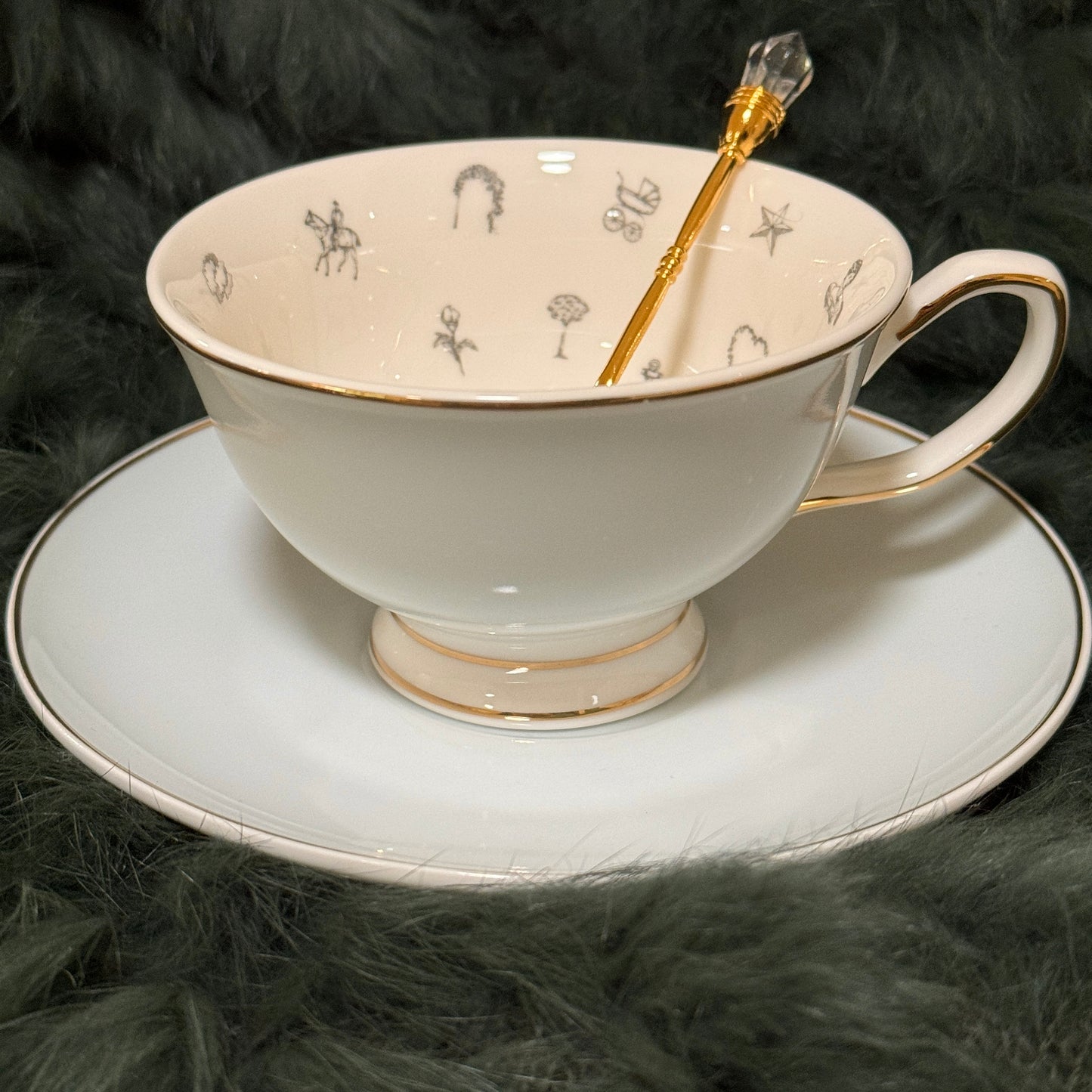 This is a pale blue teacup and saucer set. It is a lovely pale blue colour and has 32 tea leaf reading images permanently fired inside the teacup. Remove the guess work out of tea leaf reading. Perfect gift for Mom, friend or loved one.