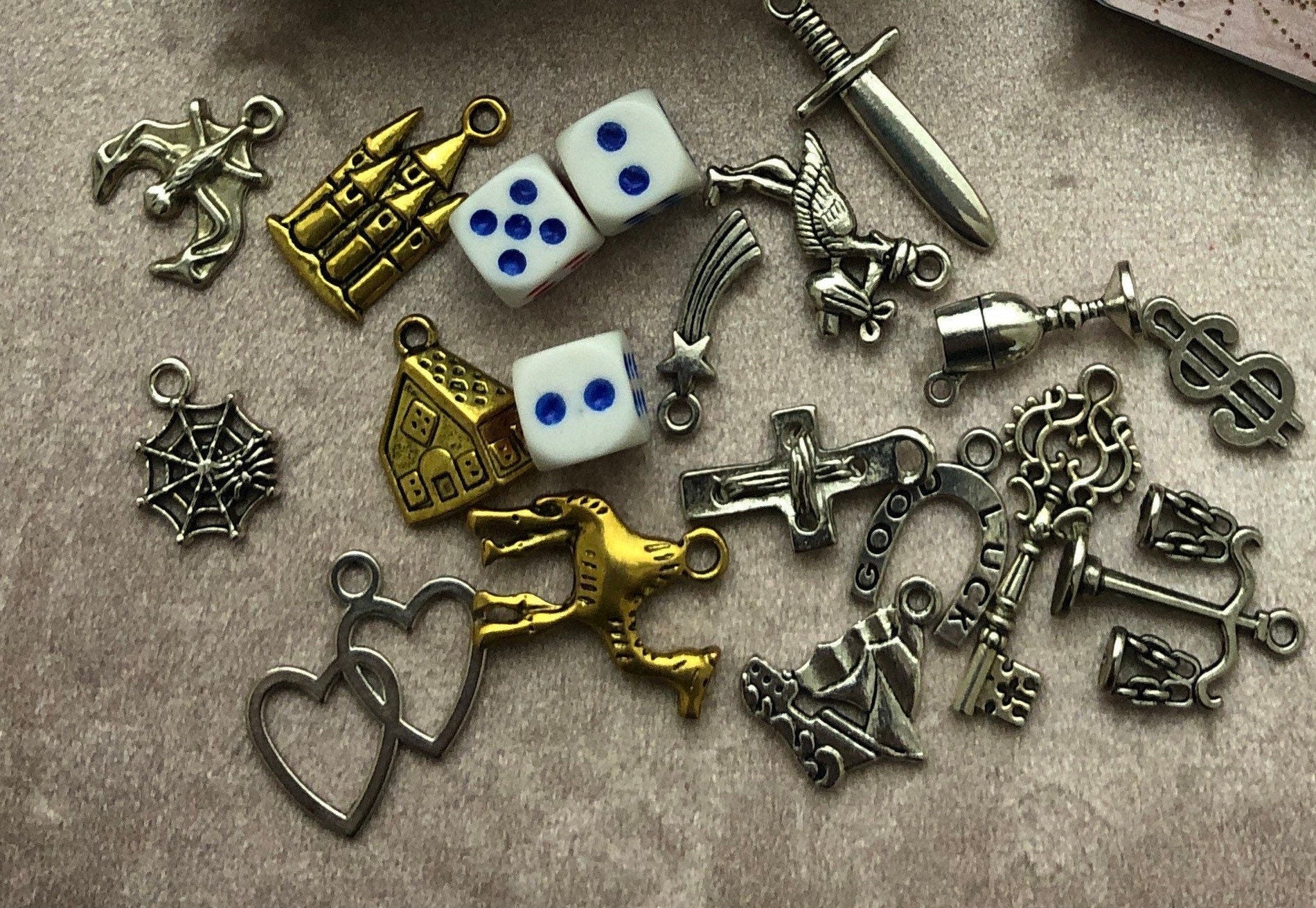 This is a complete divination tool kit all in one. Unique kit based on tea leaf reading symbols. Uses cards, dice, and charms for fortune telling your future. Much more simple than tarot card reading. Comes in tin perfect gift for friend Mom women.